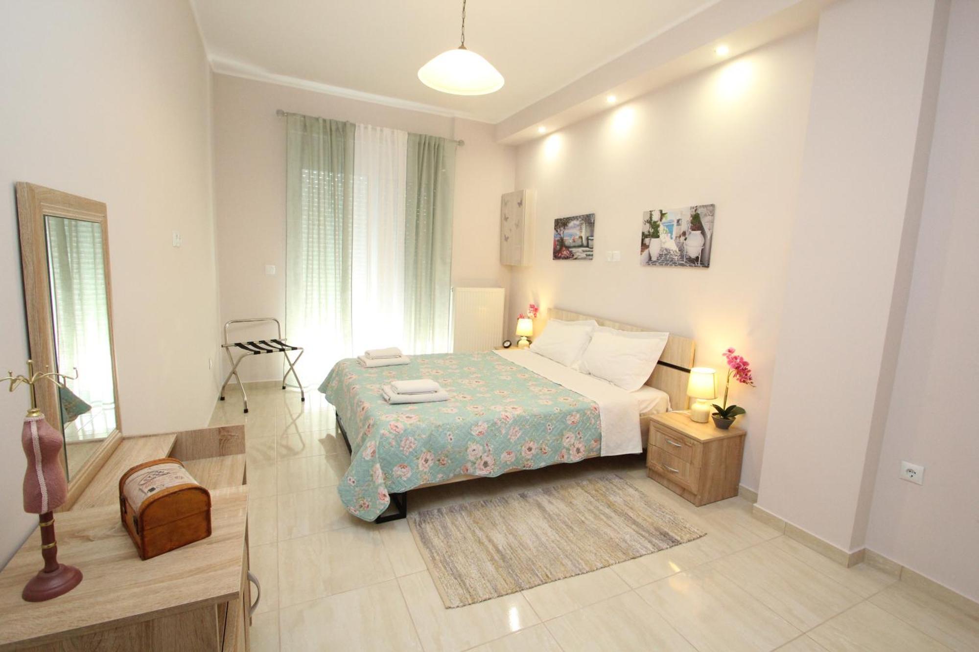Filoxenia Apartment Артеміда Екстер'єр фото