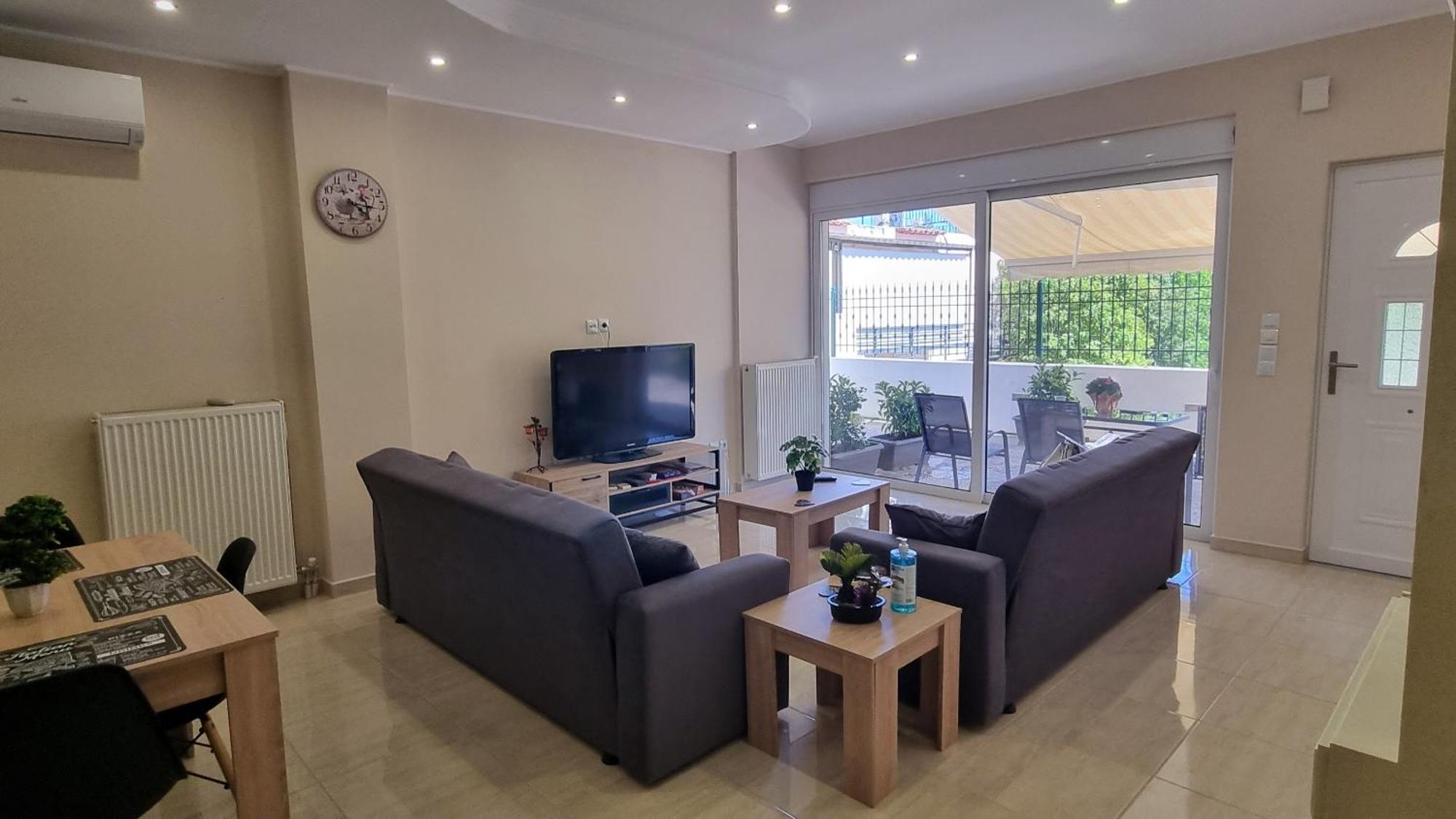 Filoxenia Apartment Артеміда Екстер'єр фото