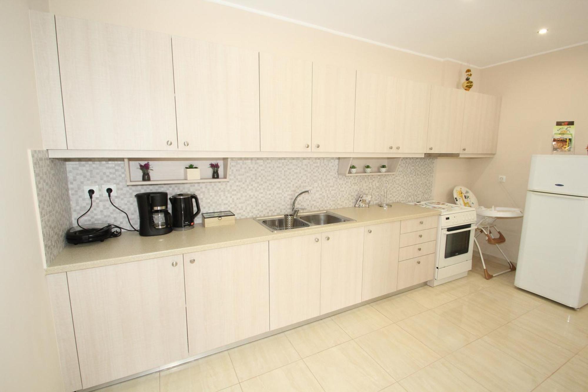 Filoxenia Apartment Артеміда Екстер'єр фото